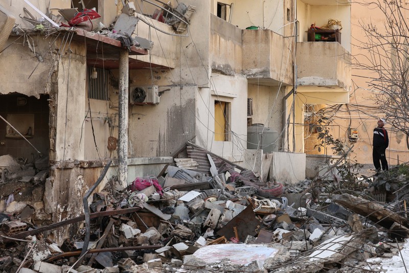 Israel terus menggempur Lebanon. Terbaru, Israel melancarkan serangan ke Lebanon bagian selatan, tepatnya di kota Saksakiyah distrik Sidon. Jumat (27/3/3036). (REUTERS/Yara Nardi)