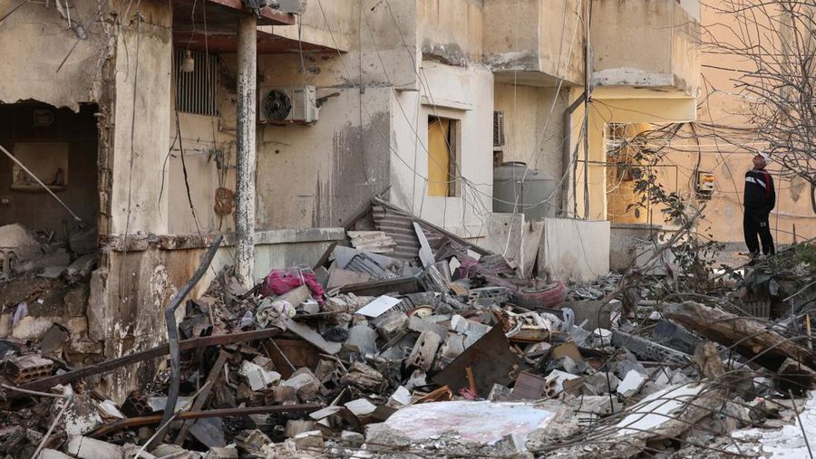 Israel terus menggempur Lebanon. Terbaru, Israel melancarkan serangan ke Lebanon bagian selatan, tepatnya di kota Saksakiyah distrik Sidon. Jumat (27/3/3036). (REUTERS/Yara Nardi)