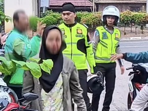 Cekcok di Jalan, Pengemudi Ojol di Palembang Pukul Emak-emak hingga Berdarah