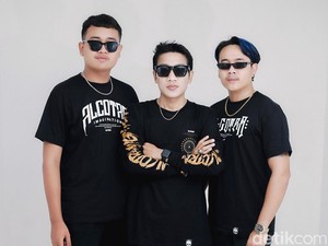 Tresna Sujati, Warna Baru Tridatu Lewat Duet Perdana dengan Juni Kartika