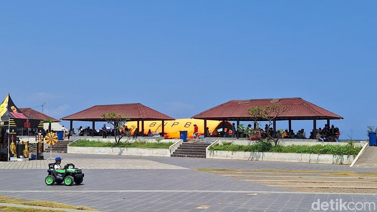 Kafe Menjamur, Wisata Mataram Sepi: Warga Lebih Suka Nongkrong