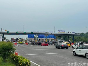 Volume Kendaraan di Tol Jatim Masih Tinggi, Arus Balik Terdistribusi Bertahap