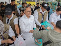 Top! Pemerintah Salurkan Ratusan Ribu Paket Sembako di Monas