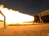 Momen Kim Jong Un Uji Mesin Roket untuk Rudal