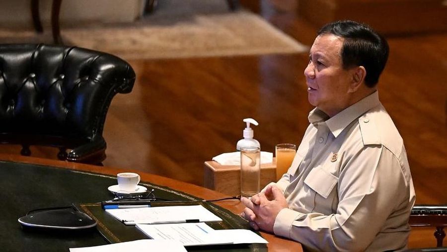 Presiden Prabowo Subianto menggelar rapat terbatas secara virtual bersama sejumlah menteri Kabinet Merah Putih, Sabtu (28/03/2026). (Tangkapan layar instagram @kemensetneg.ri)