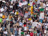 Survei: 66% Warga AS Mau Perang Iran Setop, Tak Peduli 