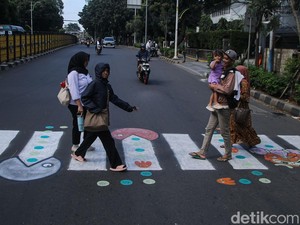 Pramono Apresiasi Zebra Cross Pac-Man Tebet, Dikembalikan Agar Sesuai Standar