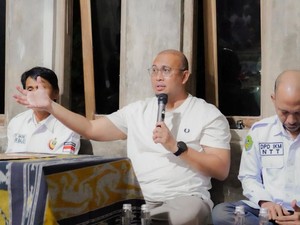 Andre Rosiade Resmikan Aula Perantau Minang di Labuan Bajo