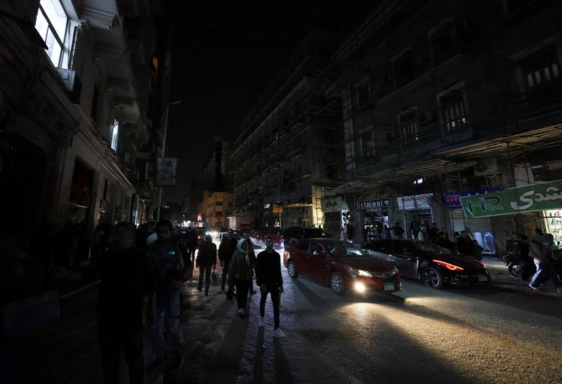 Shops are closed after Egyptian Prime Minister Mostafa Madbouly confirmed that all commercial establishments including malls, shops, and restaurants will close at 9:00 PM for one month to conserve electricity, in Cairo, Egypt, March 28, 2026. The measure aims to cut usage amid a shortage of petroleum products as the U.S.-Israeli conflict with Iran continues. REUTERS/Mohamed Abd El Ghany