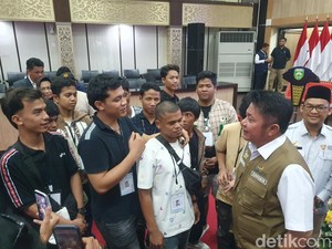 WNI Korban Penipuan Kerja di Kamboja Tiba, Herman Deru: Mereka Jadi Contoh