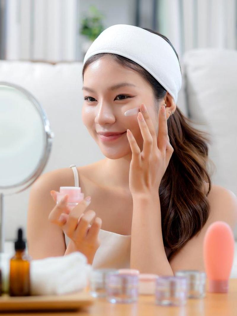 Rekomendasi 7 Tinted Sunscreen yang Cocok Dipakai Saat Panas-panasan