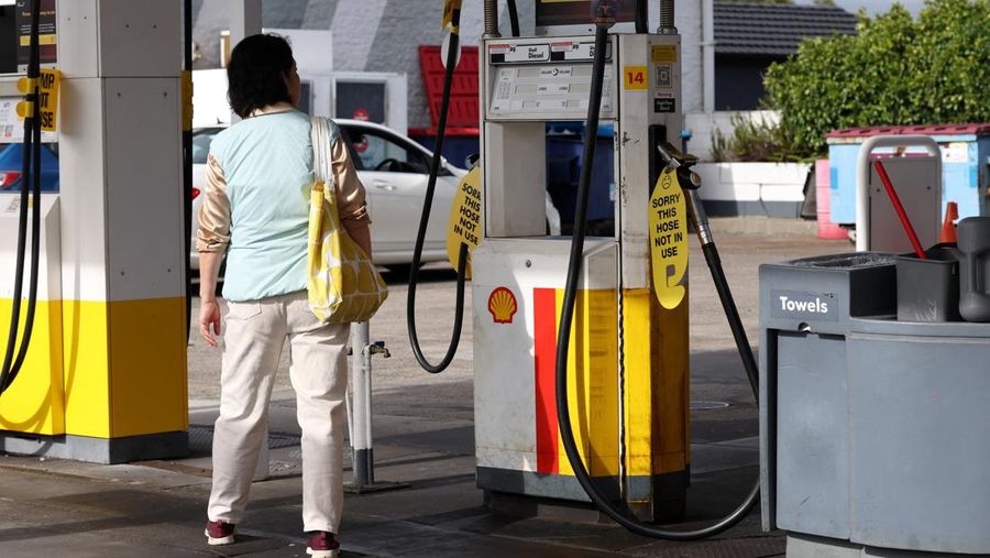 A blank fuel price board is displayed outside a Shell petrol station that ran out of fuel, in Sydney, Australia, March 30, 2026. REUTERS/Hollie Adams