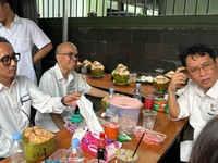 Purbaya Ajak Sekjen Baru Makan Ayam Cabe Ijo Depan Kemenkeu