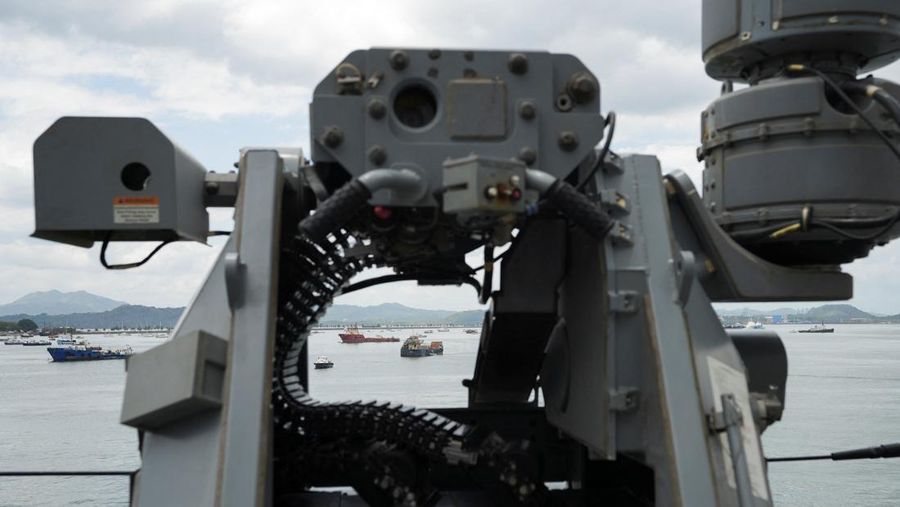 Kapal perang Amerika Serikat mencatat momen langka di kawasan Amerika Tengah. Kapal perusak rudal berpemandu USS Gridley berlabuh di Pelabuhan Kapal Pesiar Amador, Panama City, Minggu (29/3/2026). REUTERS/Enea Lebrun