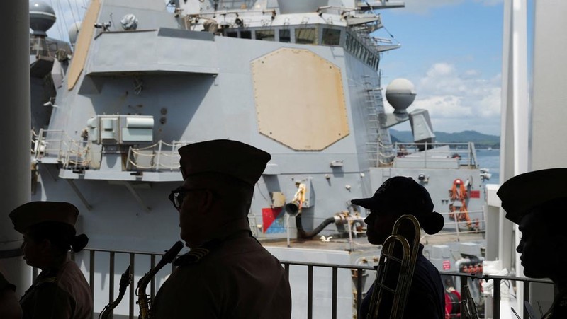Kapal perang Amerika Serikat mencatat momen langka di kawasan Amerika Tengah. Kapal perusak rudal berpemandu USS Gridley berlabuh di Pelabuhan Kapal Pesiar Amador, Panama City, Minggu (29/3/2026). REUTERS/Enea Lebrun
