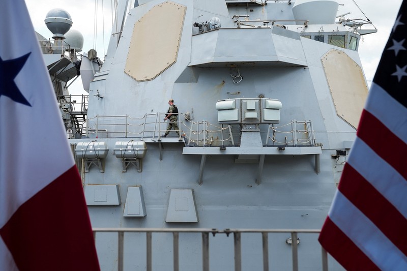 Kapal perang Amerika Serikat mencatat momen langka di kawasan Amerika Tengah. Kapal perusak rudal berpemandu USS Gridley berlabuh di Pelabuhan Kapal Pesiar Amador, Panama City, Minggu (29/3/2026). REUTERS/Enea Lebrun