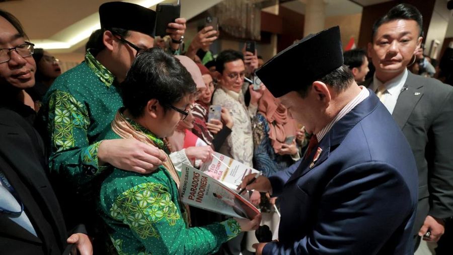 Presiden Prabowo Subianto tiba di Tokyo, Jepang untuk melakukan kunjungan resmi perdananya sebagai Presiden Republik Indonesia. (Biro Pers Sekretariat Presiden RI)