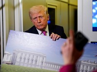 Proyek Ambisius Trump Rp6,8 T Kena 