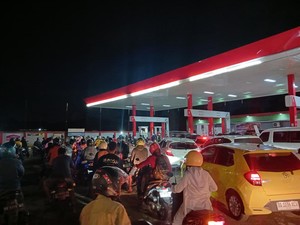Sederet Upaya Tangani Antrean Panjang di SPBU Kota Makassar