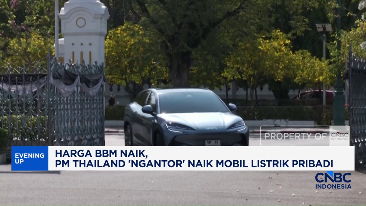 Video: BBM Naik, PM Thailand 'Ngantor' Naik Mobil Listrik Pribadi