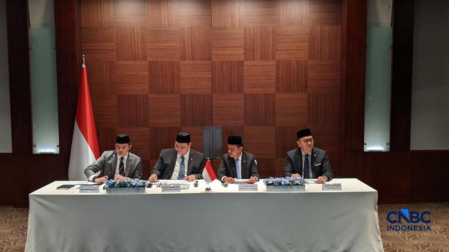 Konferensi Pers ESDM kebijakan pemerintah dalam menyikapi kondisi geopolotik global, Selasa (31/3/2026). (CNBC Indonesia/Emir Yanwardhana)