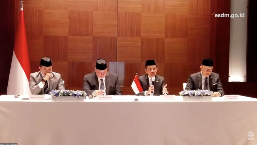 Konferensi Pers ESDM kebijakan pemerintah dalam menyikapi kondisi geopolotik global, Selasa (31/3/2026). (Tangkapan layar Kementerian ESDM)