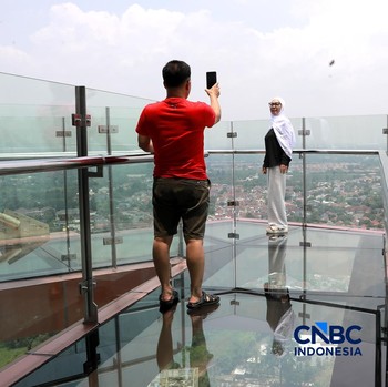 Intip Potret Spektakuler The 22nd Sky Lounge Trans Hotel Jakarta