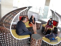 Potret Memukau The 22nd Sky Lounge & Sky Bridge di Trans Hotel Jakarta