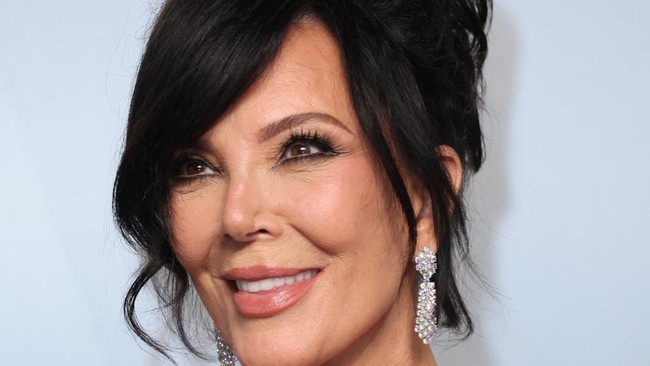 Viral di China, Foto Kris Jenner Jadi Jimat Pengundang Rezeki