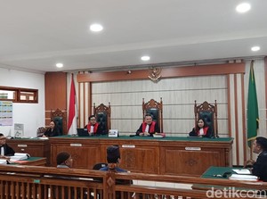 Pelatih Valencia Sempat Protes Kondisi KM Putri Sakinah yang Tak Sesuai Foto