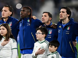 Ruud Gullit: Italia Mesti Balik ke DNA Catenaccio
