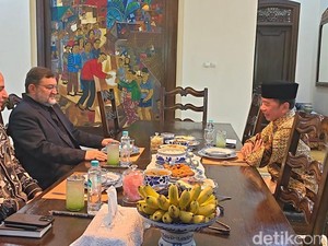 6 Fakta Dubes Iran ke Solo Temui Jokowi hingga Walkot