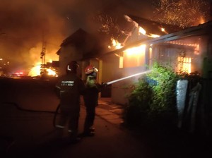 12 Orang Alami Luka Bakar Serius Imbas Kebakaran Gudang Elpiji di Bekasi