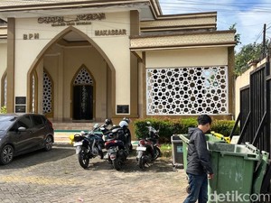 Granat Nanas Ditemukan di Tong Sampah Masjid BPN Makassar