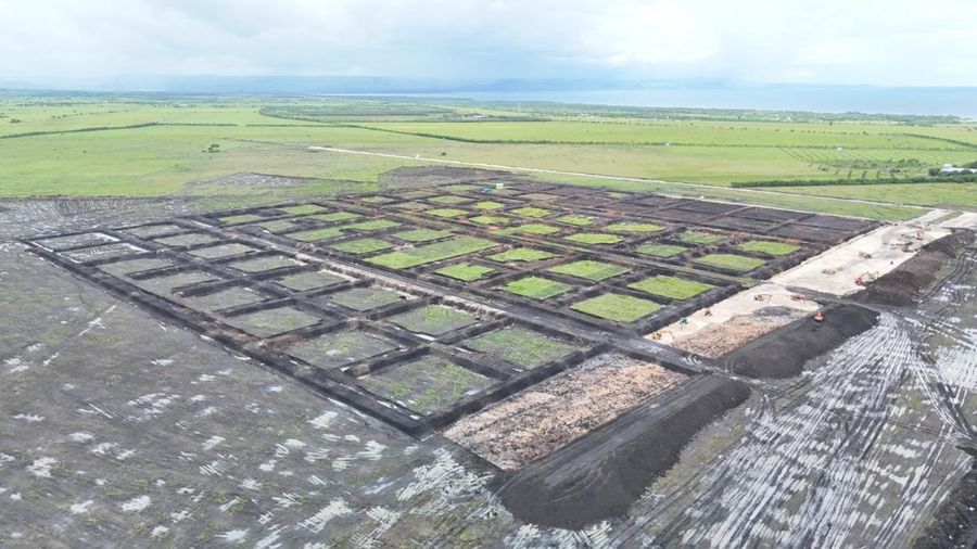 Pembangunan tambak udang terintegrasi KKP seluas 2.150 hektare di Sumba Timur, NTT terus berprogres, ditargetkan rampung dua tahun dengan investasi Rp7,2 triliun. (Dok. KKP)