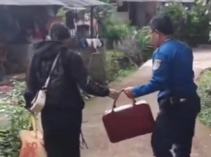 Kisah Haru Ibu Hamil Dijemput Damkar Tasik Usai Mudik dari Jogja