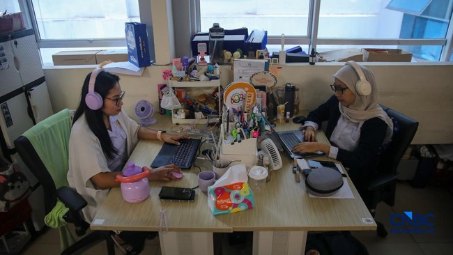 Larangan ASN Selama WFH, Telat Respons 5 Menit Kena Sanksi