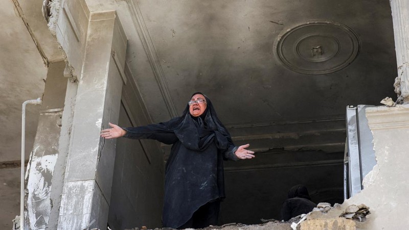 Kerusakan pada kapal tanker minyak mentah Al-Salmi berbendera Kuwait, menyusul serangan yang dilaporkan terjadi, di tengah konflik AS-Israel dengan Iran, 31 Maret 2026. (Kuwait Petroleum Corporation/Handout via REUTERS)