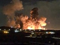 Serangan udara yang dilakukan Amerika Serikat (AS) dilaporkan menghantam Kota Isfahan di Iran tengah pada Selasa (31/3/2026) dini hari. (via REUTERS/IRIB VIA WANA)