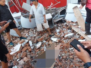 Video: Gedung KONI Manado Rusak Akibat Gempa, 1 Lansia Tewas Tertimpa