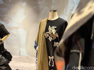 Dari Tenun Sisa Jadi Koleksi Bermakna Demi Dukung Pendidikan Anak Indonesia