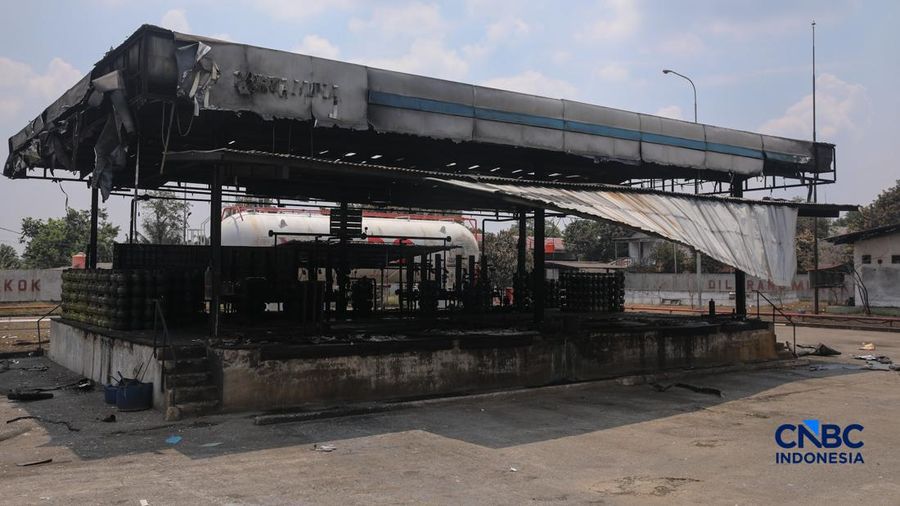 Kapal kapal perang Armada Pasifik Angkatan Laut Rusia bersandar di Pelabuhan Tanjung Priok, Jakarta, Selasa (31/3/2026). (CNBC Indonesia/Faisal Rahman)