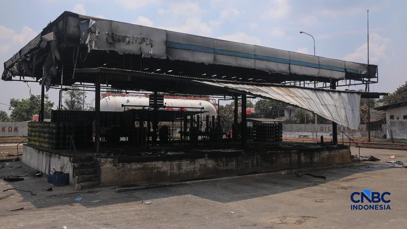 Kapal kapal perang Armada Pasifik Angkatan Laut Rusia bersandar di Pelabuhan Tanjung Priok, Jakarta, Selasa (31/3/2026). (CNBC Indonesia/Faisal Rahman)