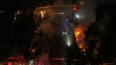 SPBE Cimuning Bekasi Dilalap Api, Rumah Warga Ikut Terbakar
