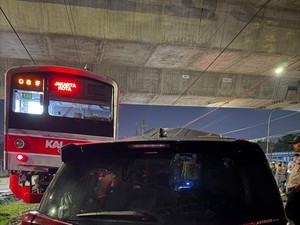 Kronologi Mobil Tertemper KRL di Bogor hingga Pengemudi Kabur
