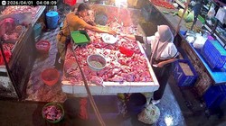 Perempuan Maling Daging Ayam Ditangkap Pedagang Pasar Flamboyan Pontianak
