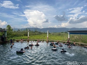 Pemandian Unik di Tapanuli Utara, Isinya Air Soda