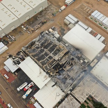 Potret Udara Depot Minyak Hangus Terbakar Diserang Drone Iran