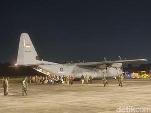 2 Jenazah TNI yang Gugur di Lebanon Tiba di Lanud Adisucipto