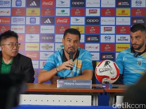 Duel Ketat di Papan Klasemen, Carlos Pena Ingin Persita Curi Angka